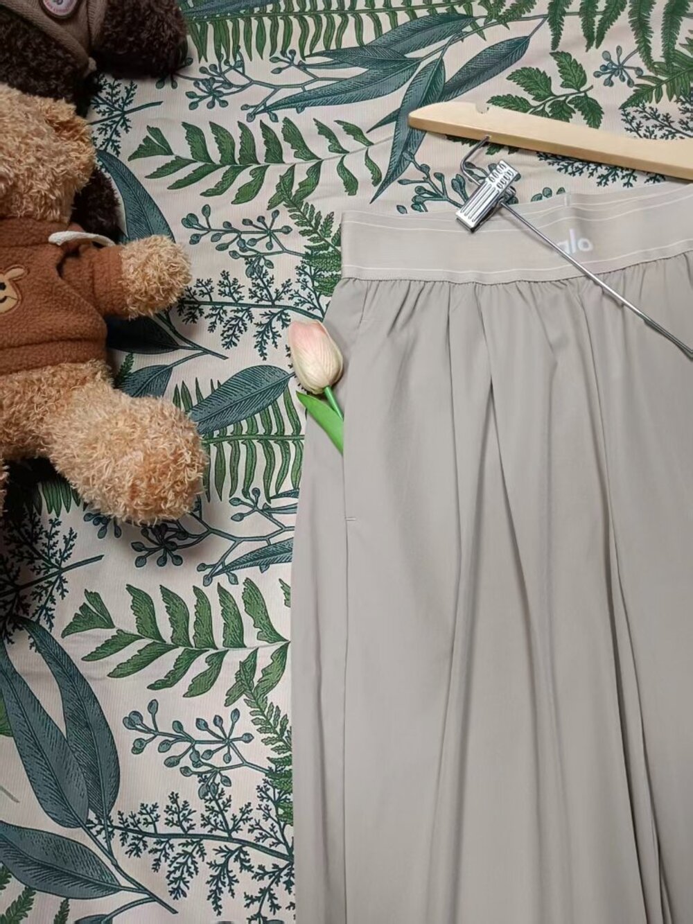 Alo Yoga 🤩Suit Up Gravel Trouser(Regular)👑 Comfy & Versatile Wide Leg Pants - Picture 3 of 9